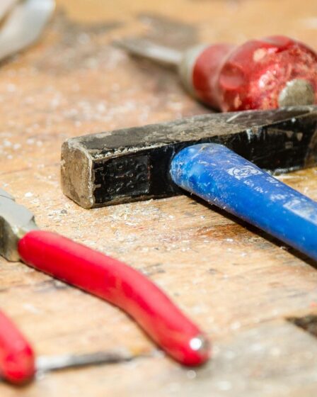 Goed voorbereid op pad: zo richt je als klusser je bedrijfswagen slim in